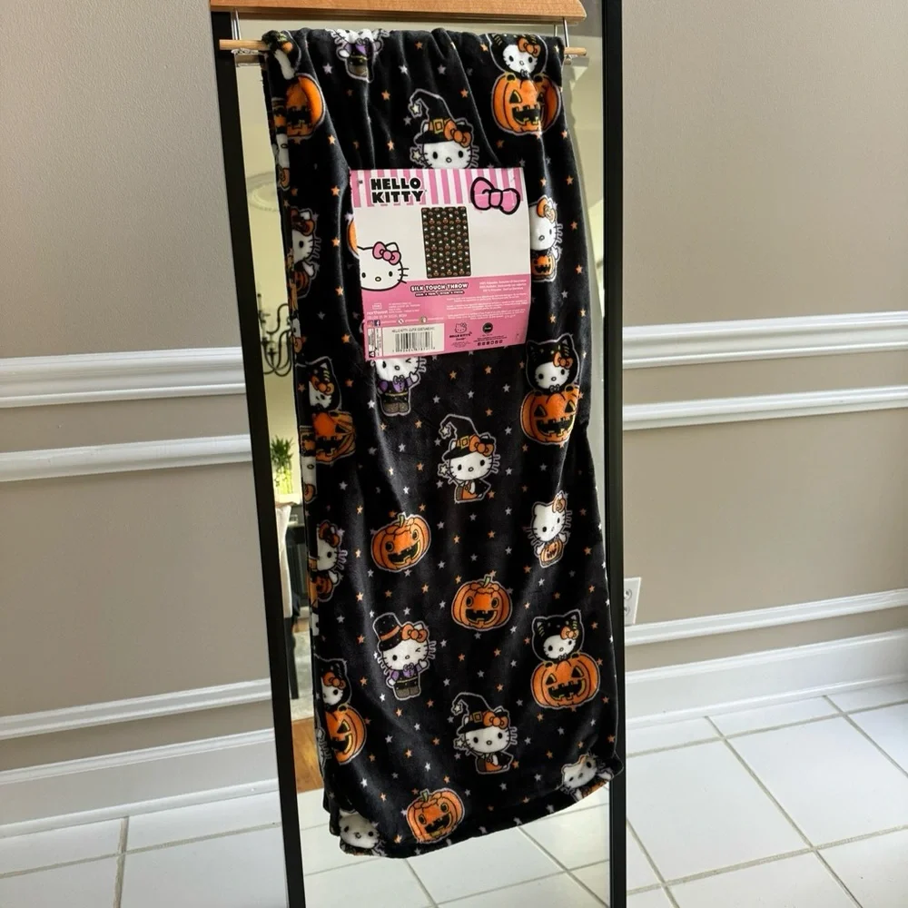 NWT Viral Hello Kitty Halloween Black Which Blanket